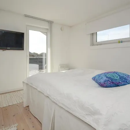 Three-bedroom In Fanø